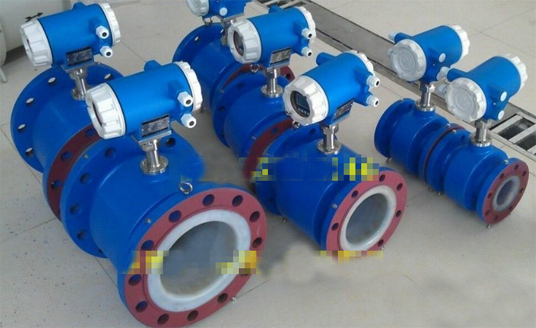 Lining of electromagnetic flowmeter